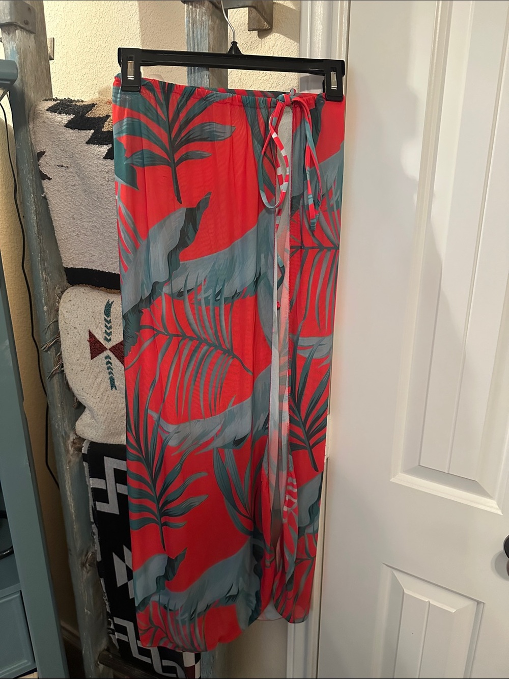 Red Tropical Leaf Drawstring Maxi Skirt